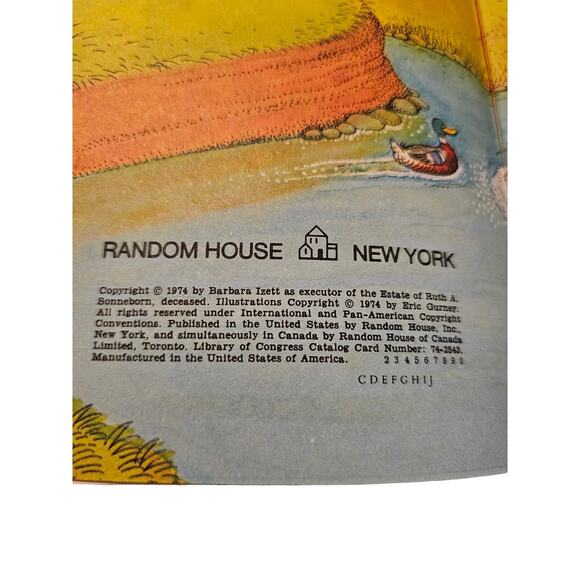 Someone is Eating the Sun Solar Eclipse Paperback Book 1974 - Picture 3 of 5